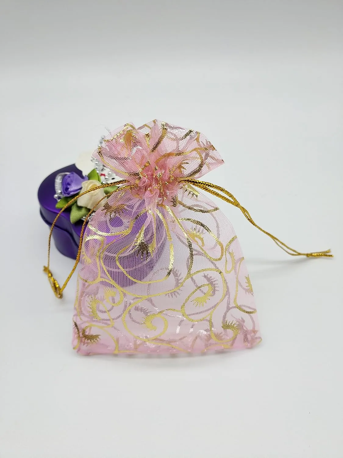 100pcs Eyelash Organza Wedding Favor Bags Luxury Jewelry Candy Gift Card Bags with Gold Line Drawstring Pouches (Pink, 4x6)