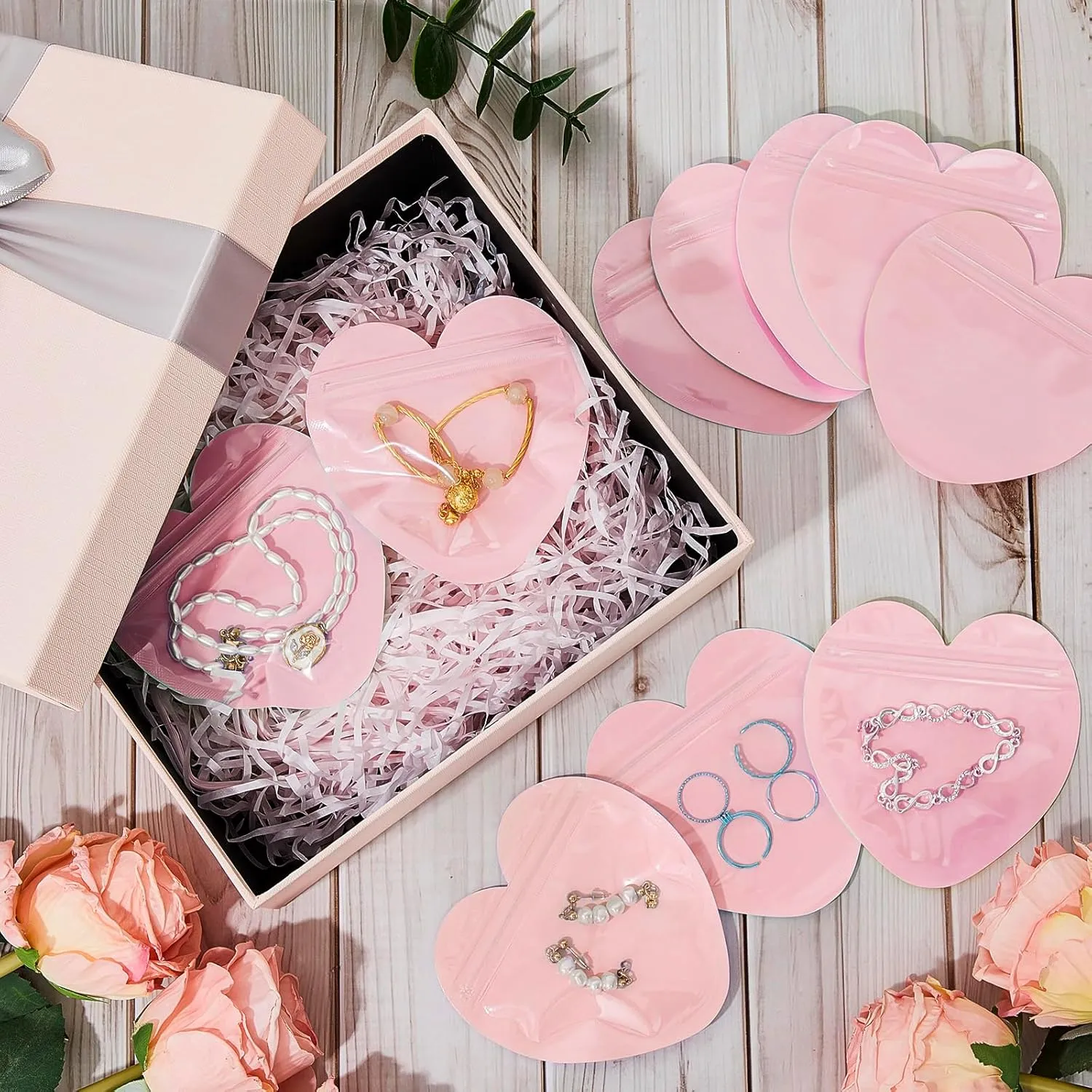 300 Pcs Heart-shaped Jewelry Packaging Bags Small Jewelry Transparent Resealable Cute Treat Bags for Business Wedding Birthday Festival Party Favor Supplies(Pink,Heart Shaped)