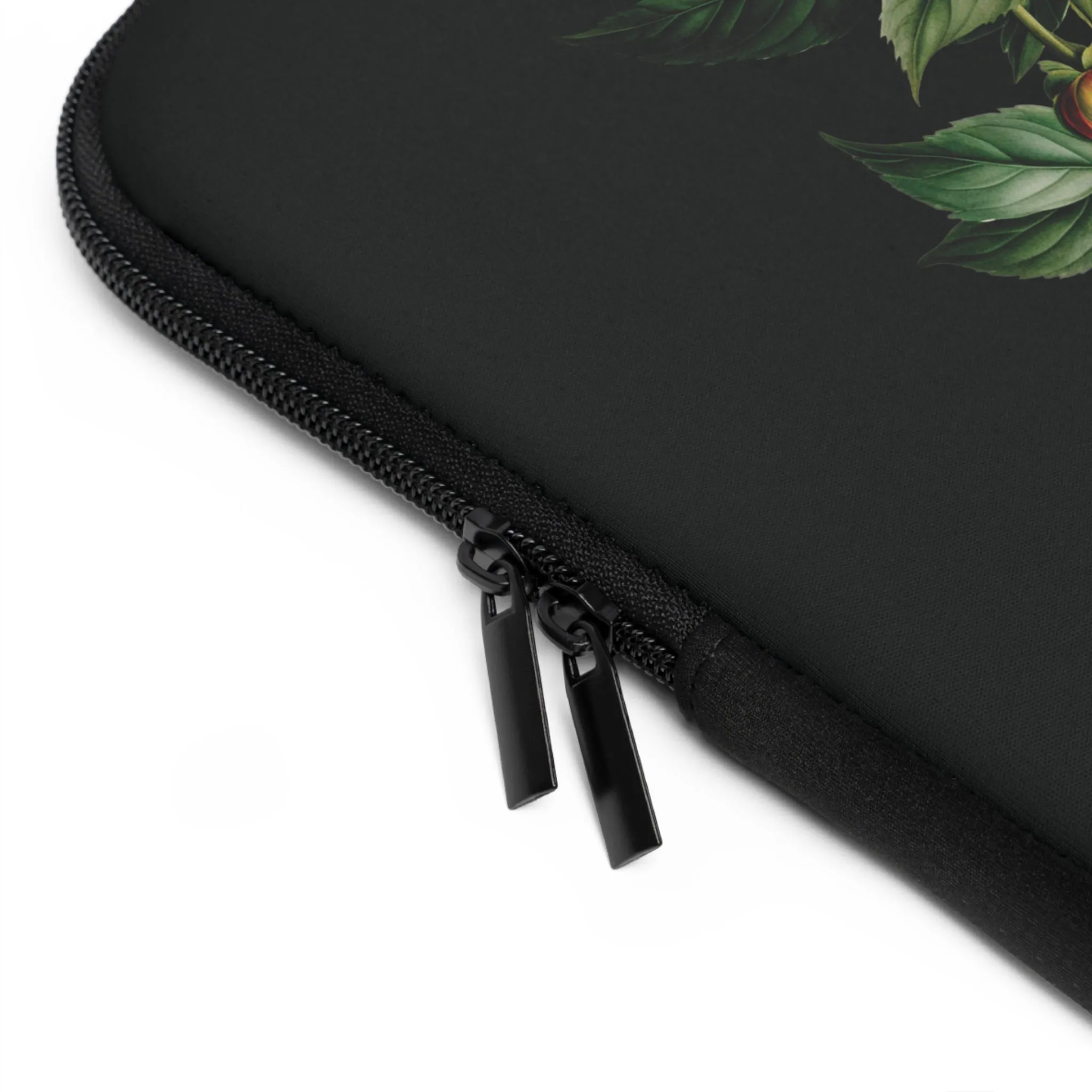 BLOOMING TECH: PEONIES IN BLOOM LAPTOP SLEEVE.NOIR/MULTI