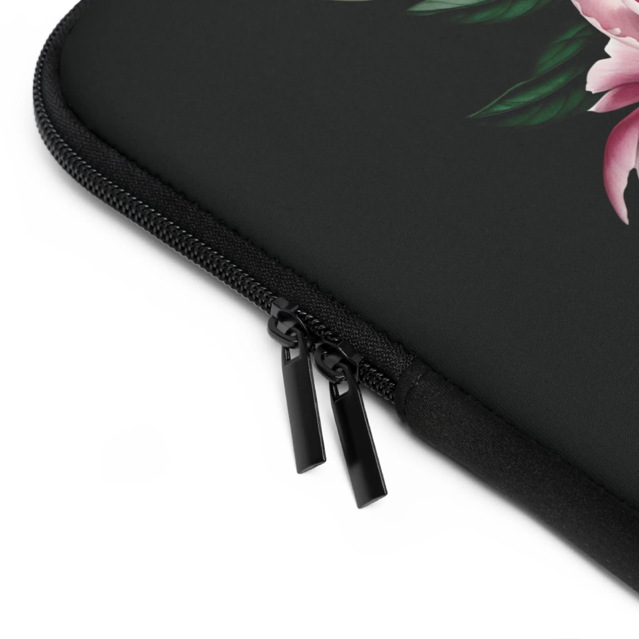BLOOMING TECH: PEONIES IN BLOOM LAPTOP SLEEVE.NOIR/PINK