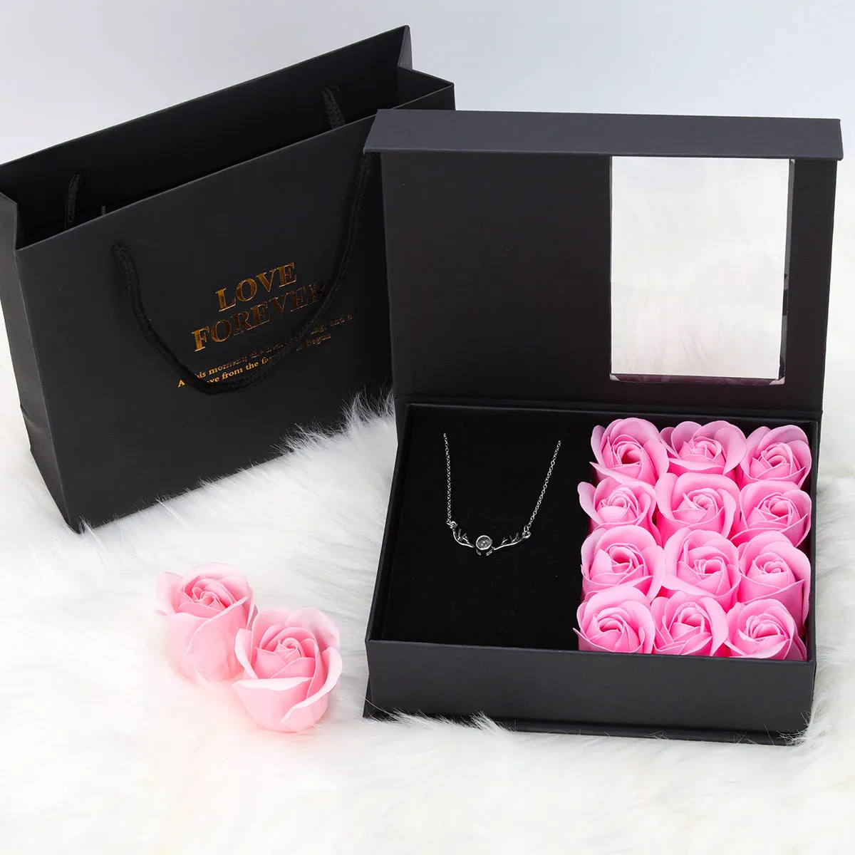 Christmas Valentine's Day 12 roses gift box (with necklace)AE4069