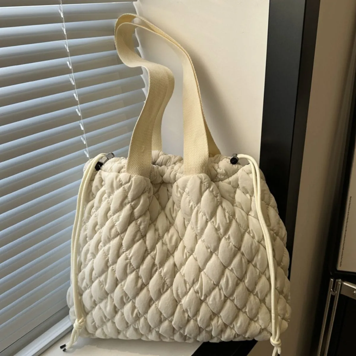 GYPSY-Drawstring Bubble Texture Tote Bag – Trendy & Spacious Everyday Essential