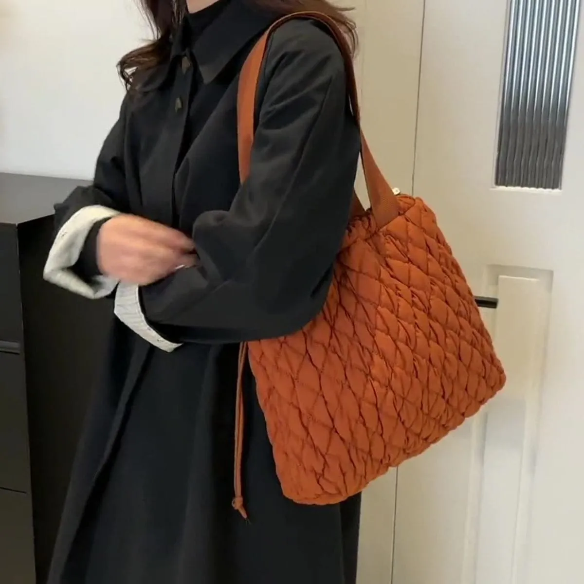 GYPSY-Drawstring Bubble Texture Tote Bag – Trendy & Spacious Everyday Essential