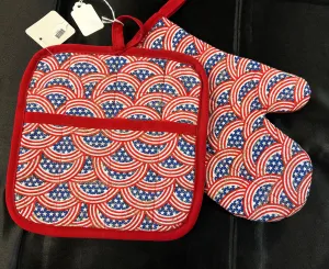 Handmade oven mit and potholder set