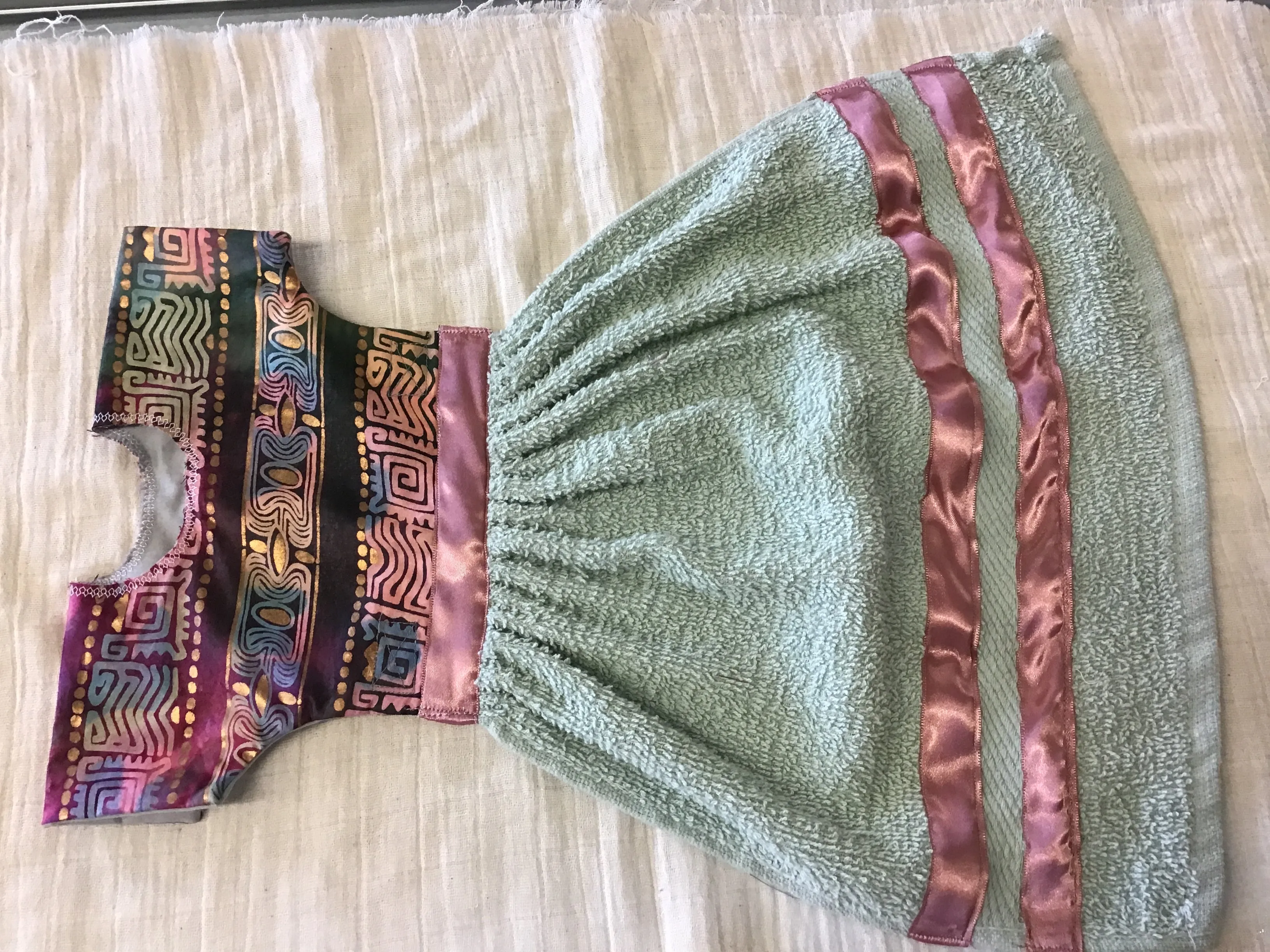 Handmade oven mit and potholder set