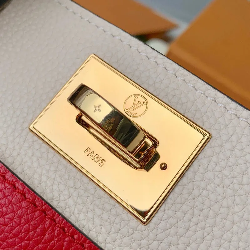 LOV2 Bags - Fashion Bags  1028