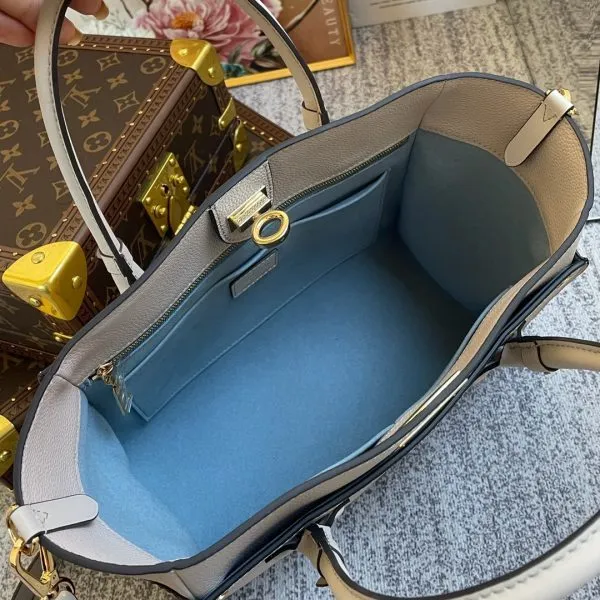 LOV2 Bags - Fashion Bags  1038