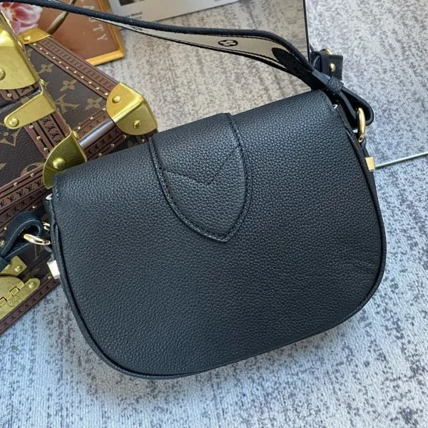 LOV2 Bags - Fashion Bags  1047