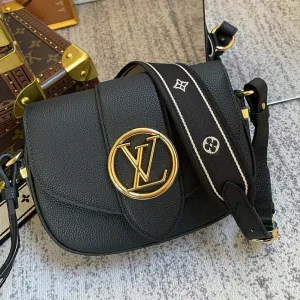 LOV2 Bags - Fashion Bags  1047