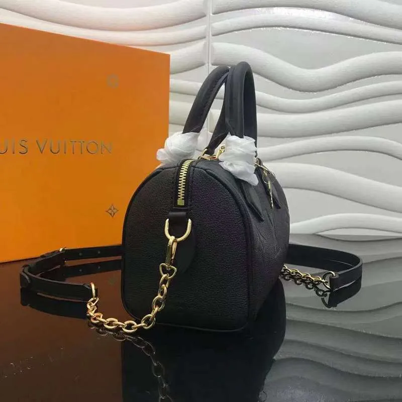 LOV2 Bags - Fashion Bags  1100