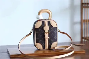 LOV2 Bags - Fashion Bags  1161