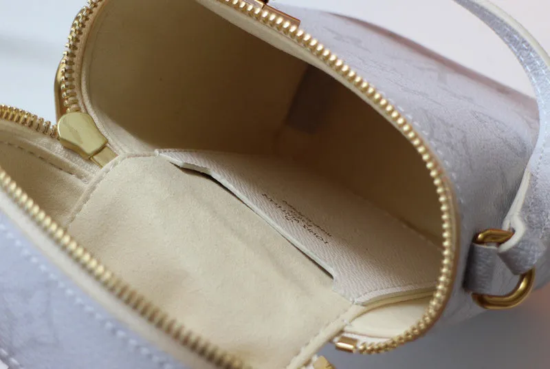 LOV2 Bags - Fashion Bags  1616