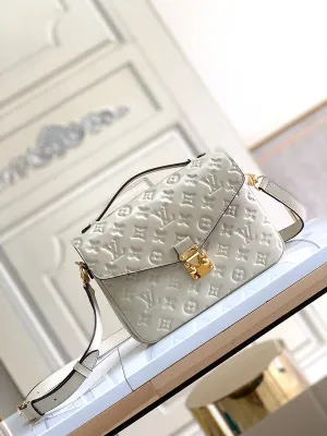 LOV2 Bags - Fashion Bags  1807