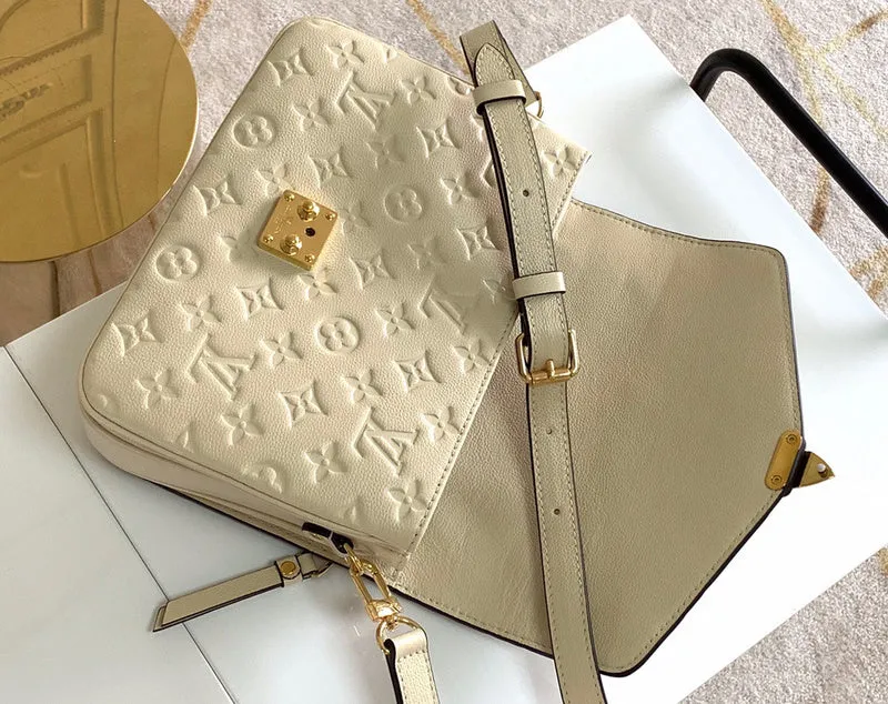 LOV2 Bags - Fashion Bags  1807