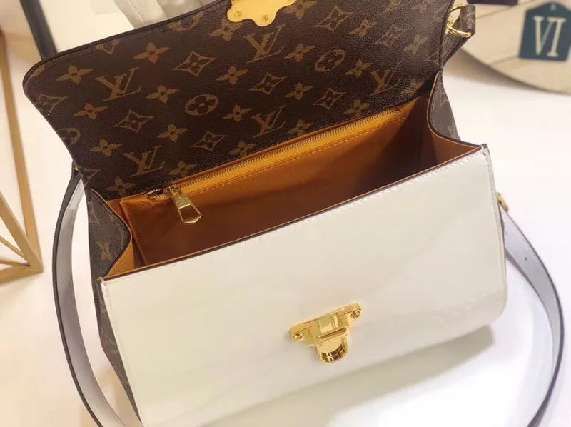 LOV2 Bags - Fashion Bags  1838