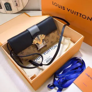 LOV2 Bags - Fashion Bags  1944