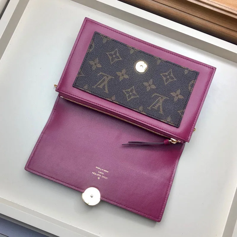 LOV2 Bags - Fashion Bags  2036