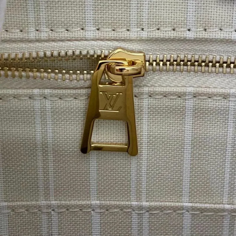 LOV2 Bags - Fashion Bags  2496