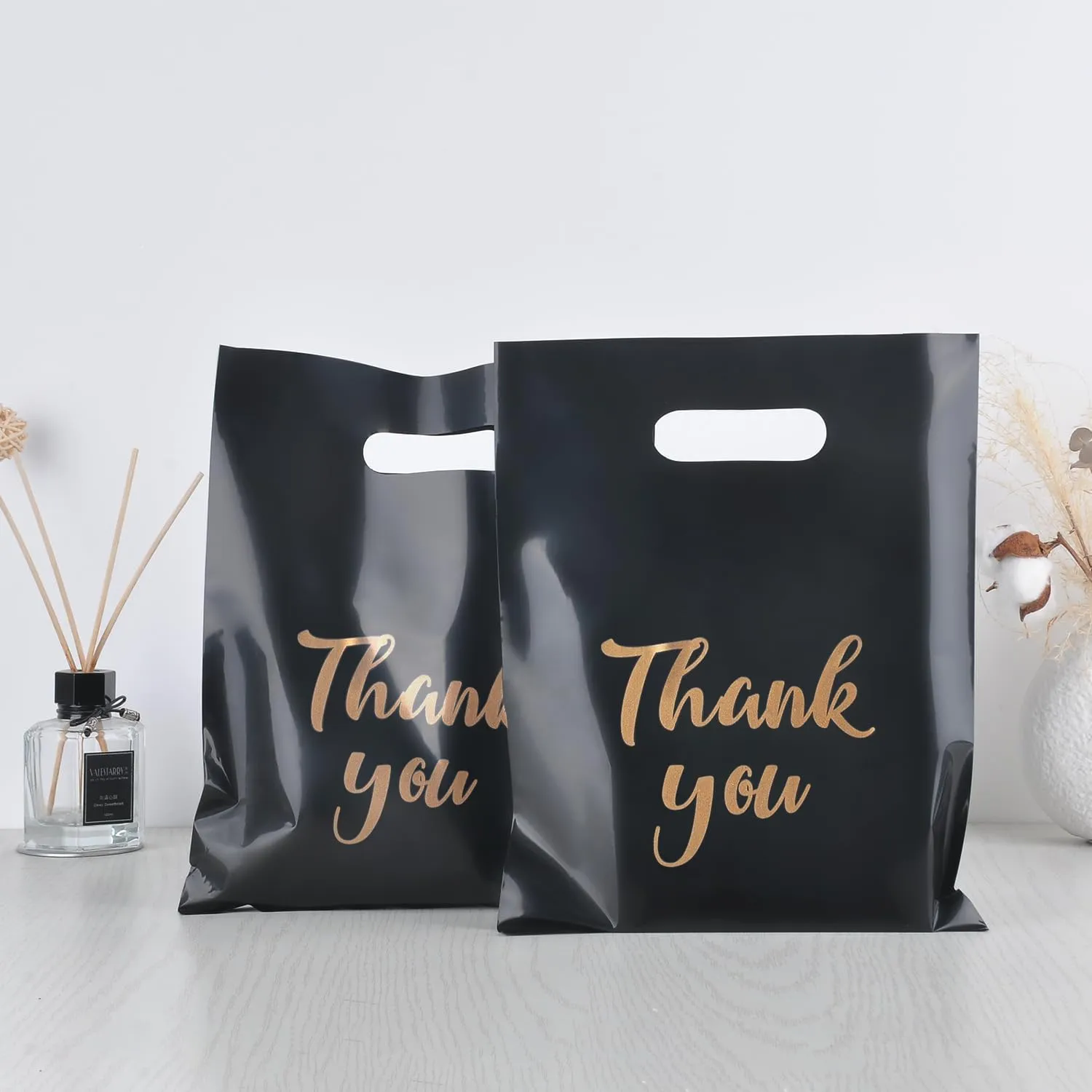 Merchandise Bags, 9 x 12 Inch Shopping Bags with Die Cut Handles, 100 Count Thank You Bags for Business Small, Plastic Shopping Bags for Boutique, Trade Show (Black)