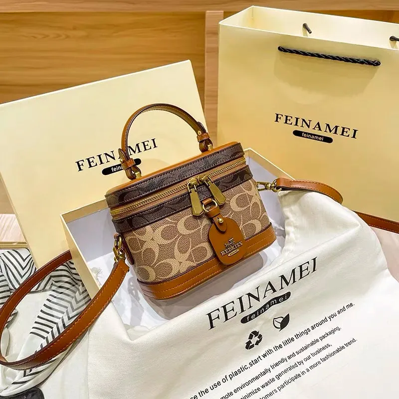 New minimalist and fashionable small , high-end carriage box bag