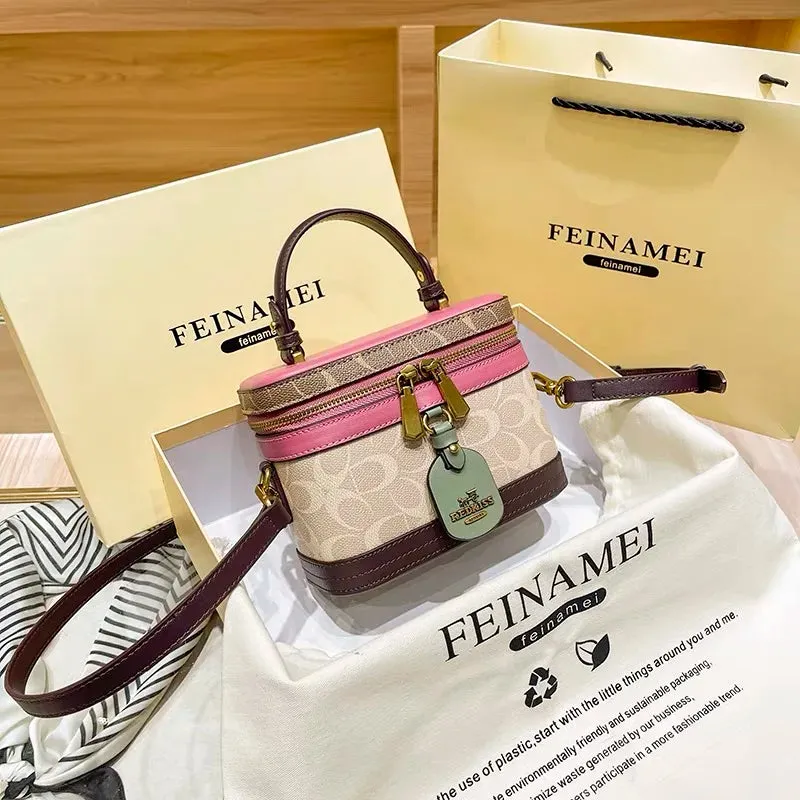 New minimalist and fashionable small , high-end carriage box bag