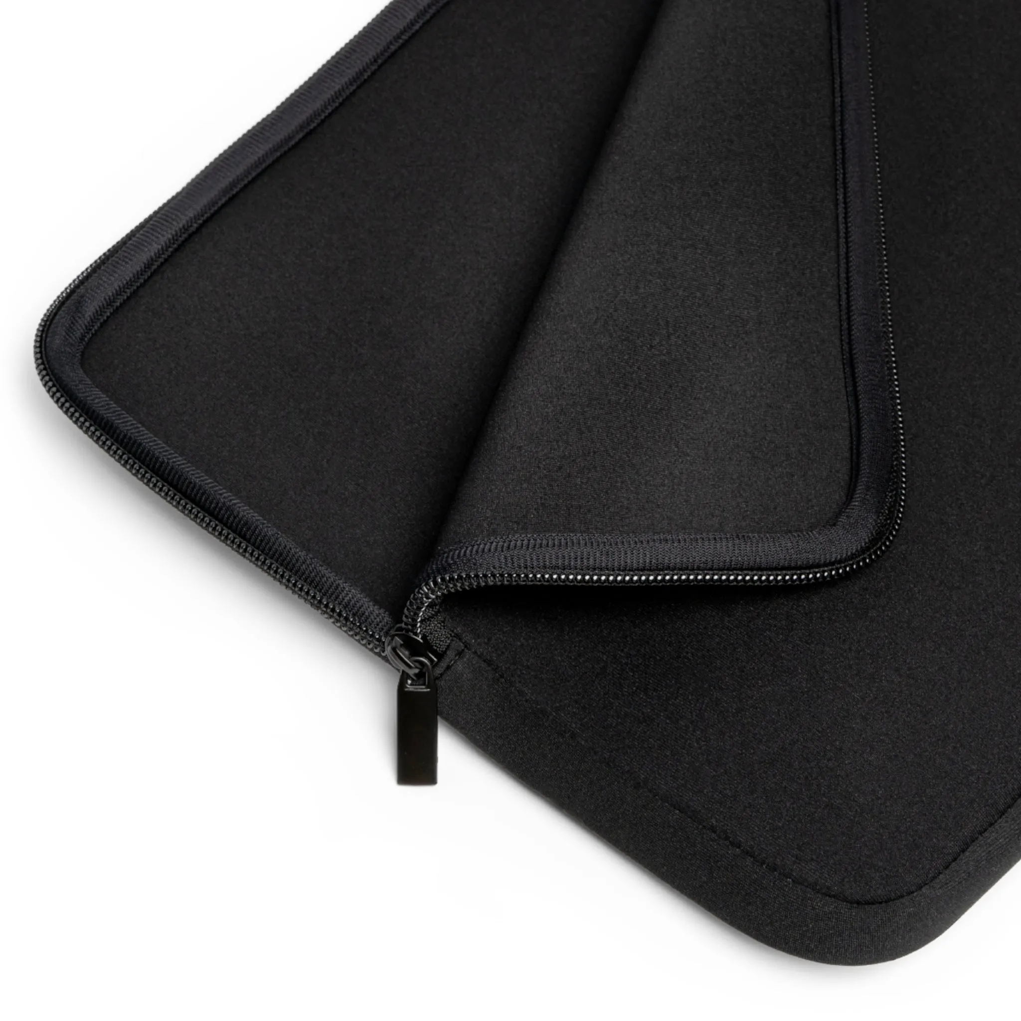 PINK PEONY IN BLOOM 2024 LAPTOP SLEEVE: ELEGANCE IN TRANSIT. NOIR/PINK