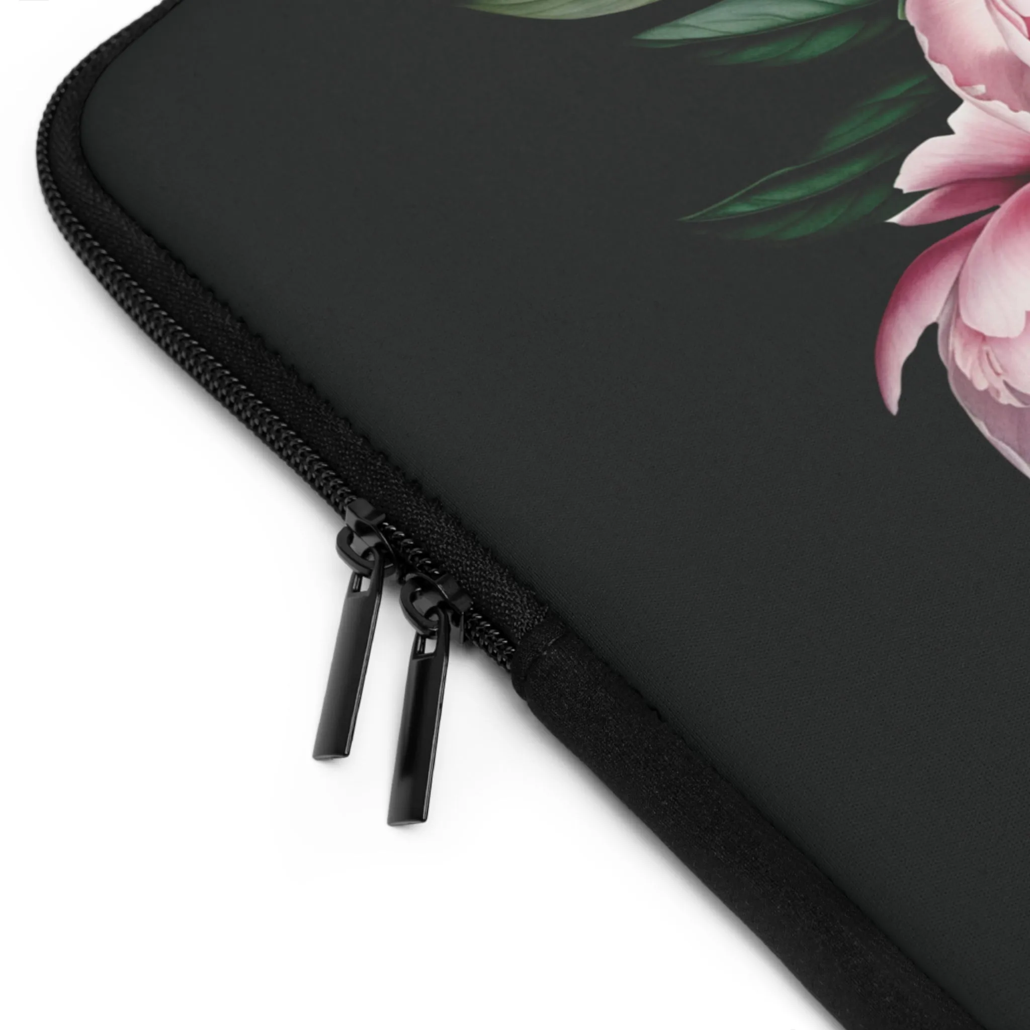 PINK PEONY IN BLOOM 2024 LAPTOP SLEEVE: ELEGANCE IN TRANSIT. NOIR/PINK