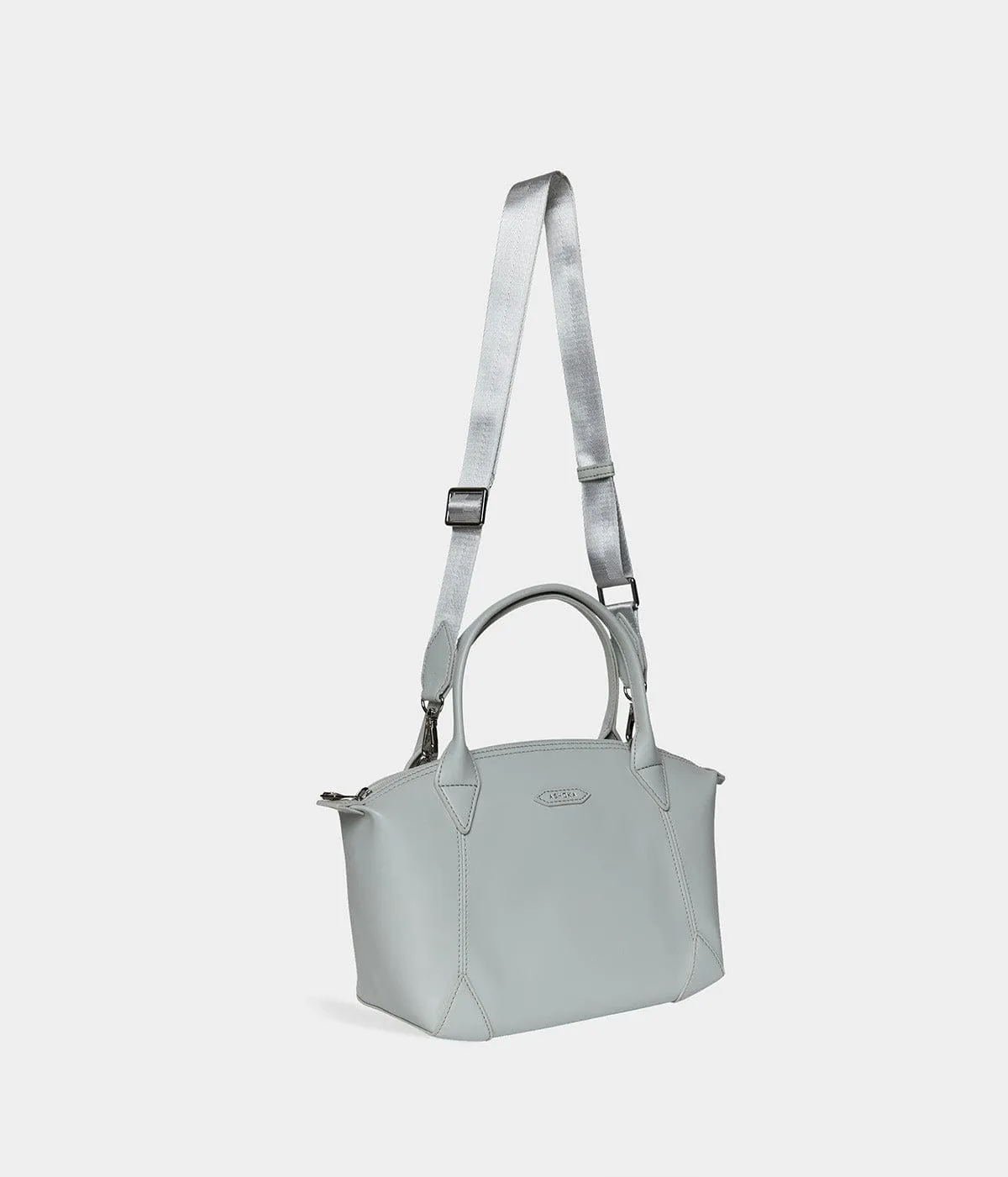 Pretty Apple Skin Vegan Leather Shoulder Bag | Pearl Grey