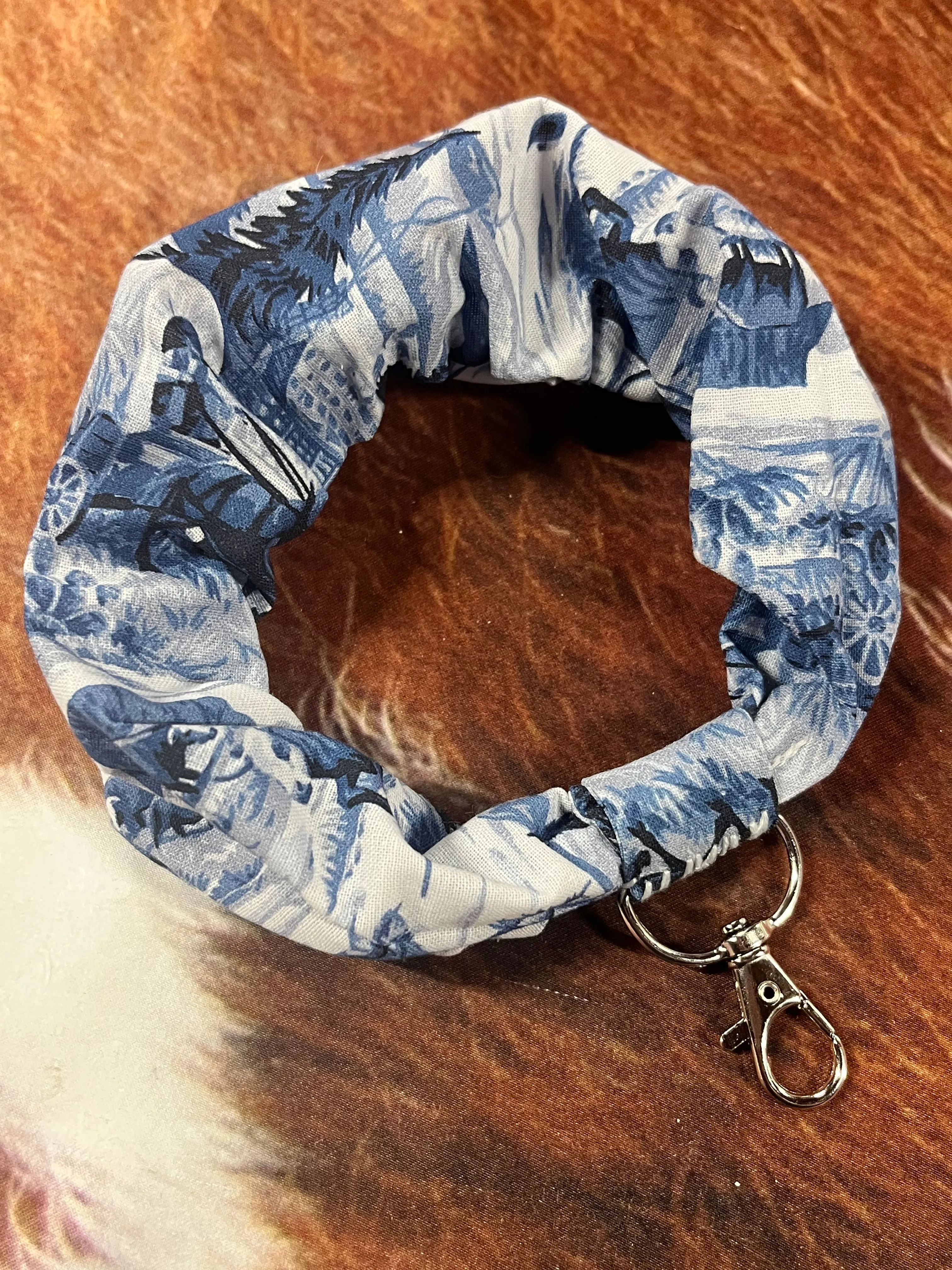 Ruffle Keychain