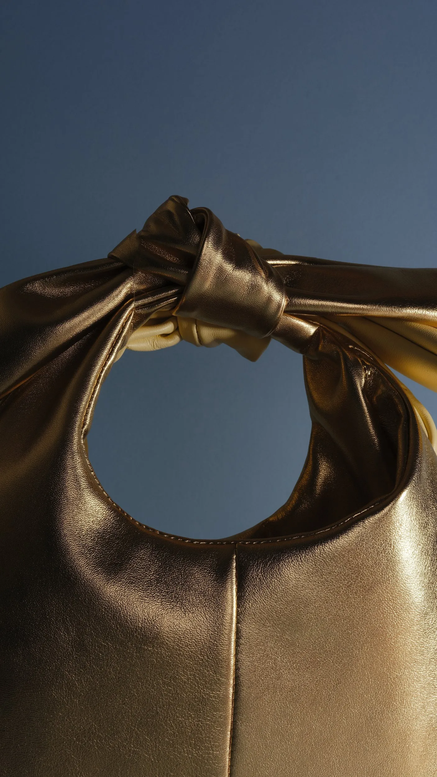 Studio Amelia Yumi Clutch in Gold