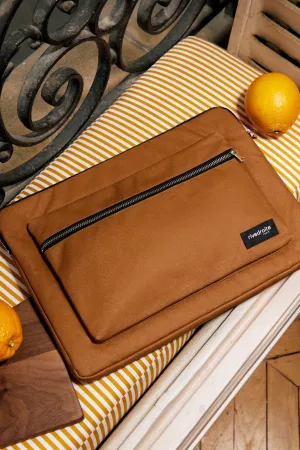 Vivienne, the 15" Laptop Sleeve - Recycled cotton Camel