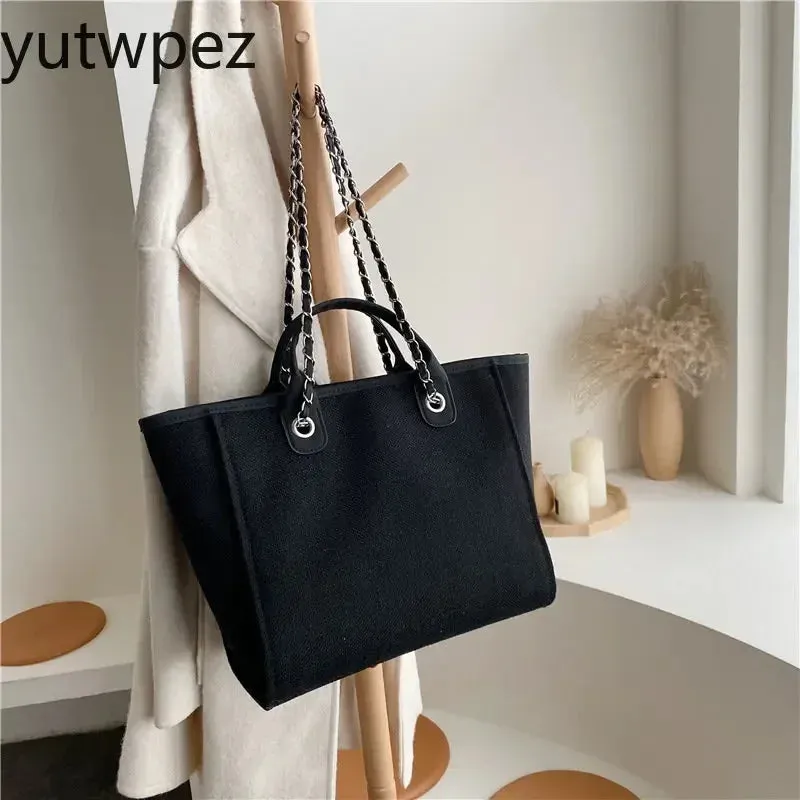 Women's Bag Large Capacity Bag Trendy Versatile Small Crowd Shoulder Bag Luxury Designer Handbag 2024 Bolsa Feminina Messenger