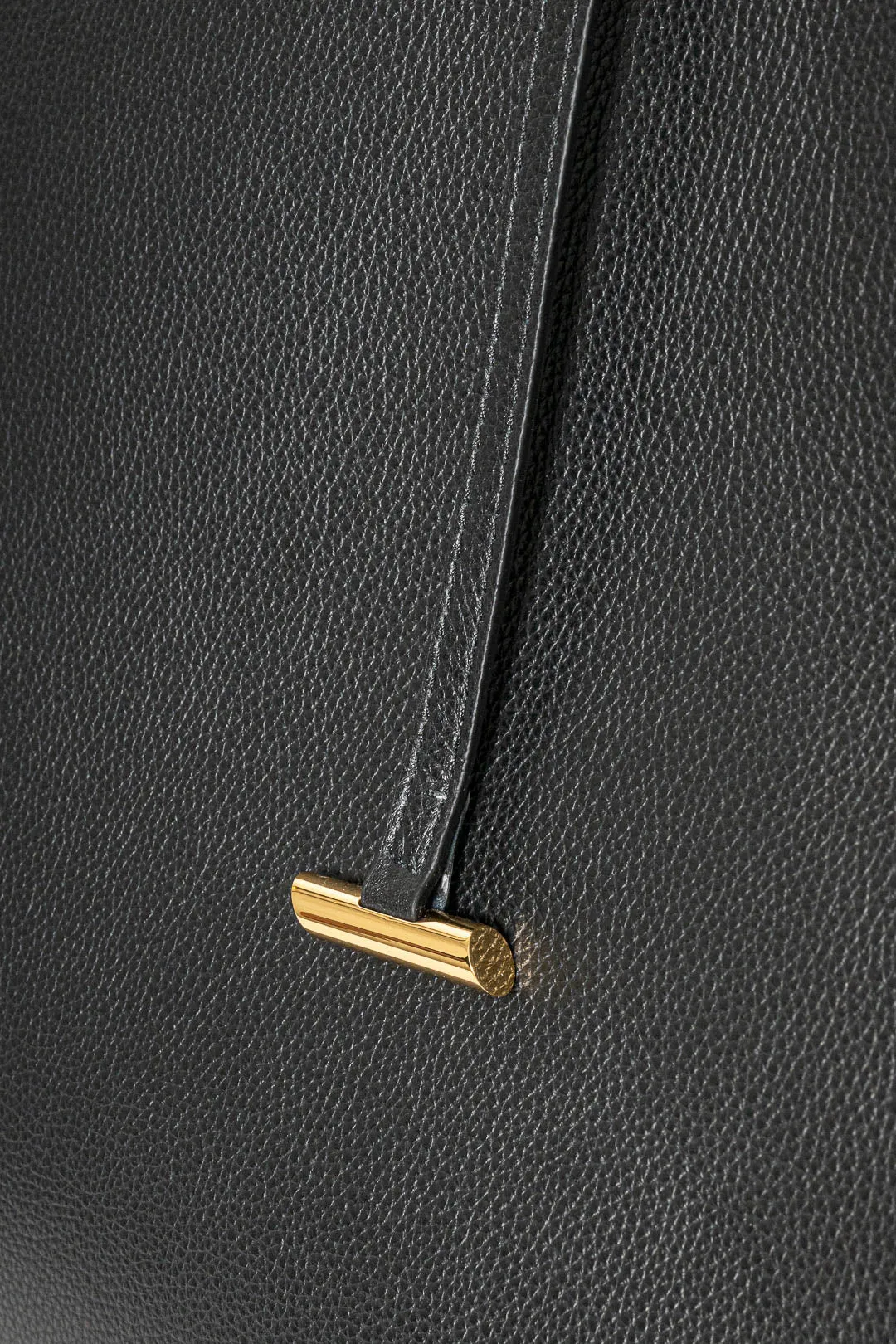 Zip Penne Tote